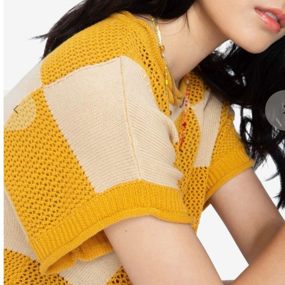 Callahan Knitwear in Mustard and Beige - Picture 3 of 9